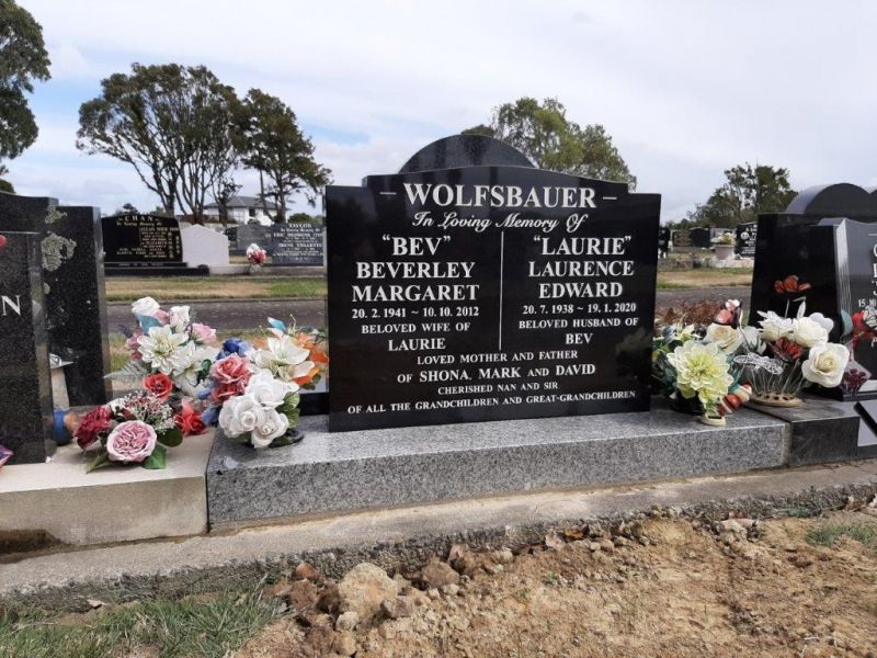 wolfsbauer  2  wolfsbauer  2