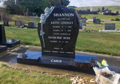 Lawn Memorials